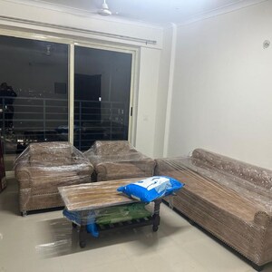 Living Room in 3 BHK Apartment at Sector 02 – for Rent