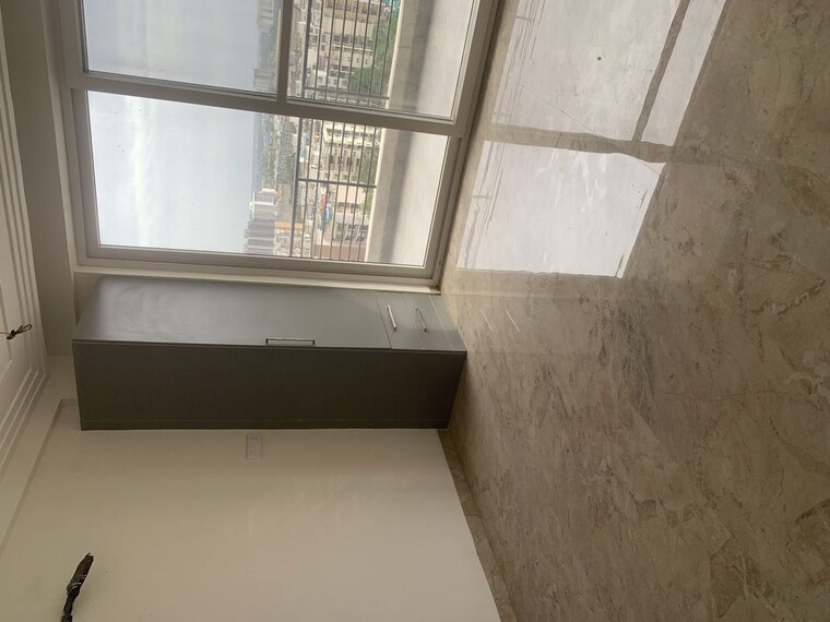 Room, metro-trade-center 3 Bedroom 2145 Sq.Ft. Apartment In Vip Road Zirakpur 10220849