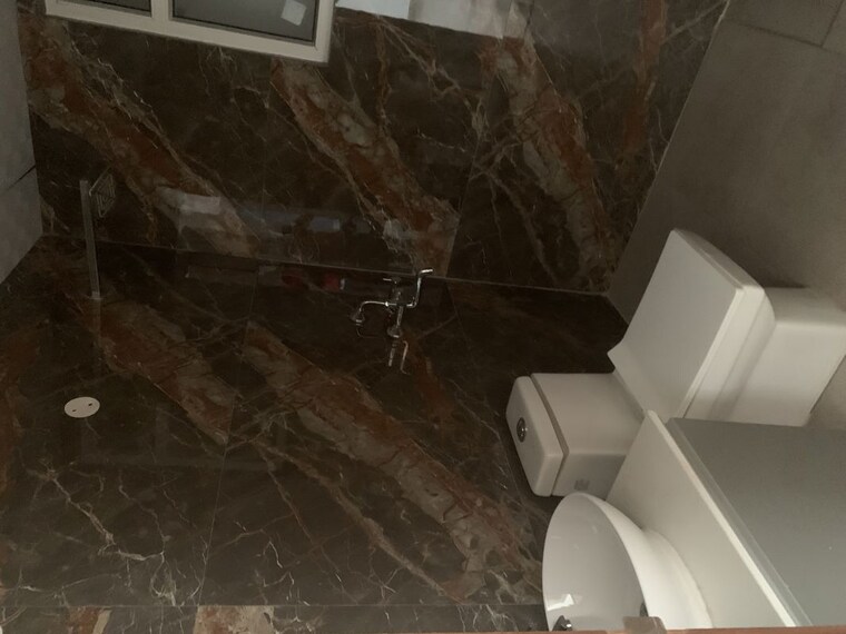 Bathroom, metro-trade-center 3 Bedroom 2145 Sq.Ft. Apartment In Vip Road Zirakpur 10220849