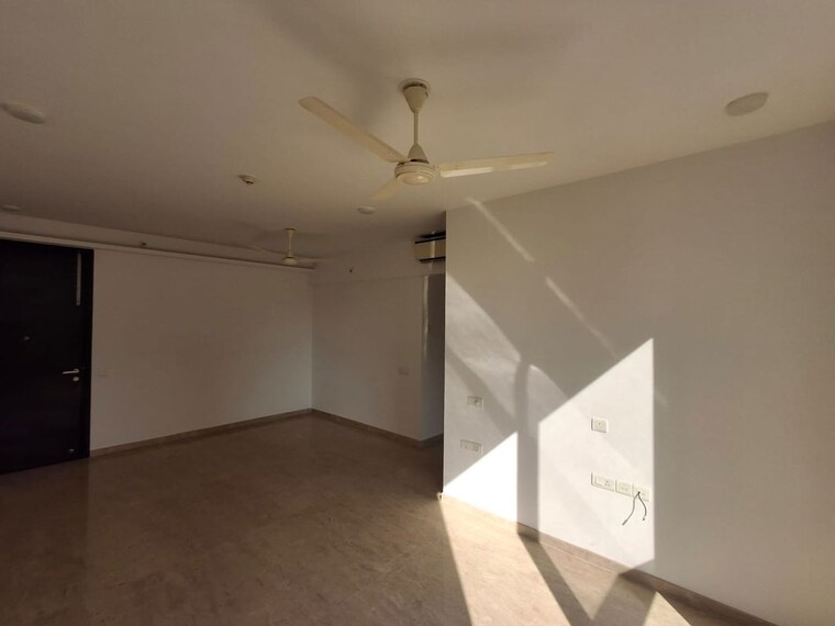 Bathroom, hiranandani-atlantis 2 Bedroom 777 Sq.Ft. Apartment In Powai Mumbai 10222285