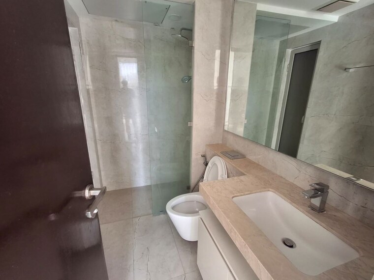 Bathroom, hiranandani-atlantis 2 Bedroom 777 Sq.Ft. Apartment In Powai Mumbai 10222285