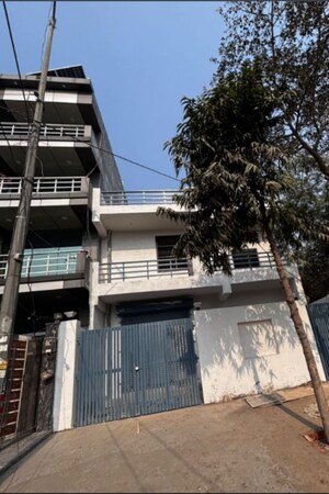  Warehouse For Rent in Sector 69