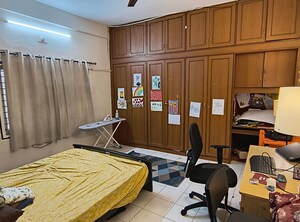 Room in 2 BHK Apartment at Misha Mansion, West Marredpally – for Sale