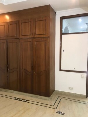 Furnished Amenities in 2 BHK Builder Floor at Lajpat Nagar I – for Rent