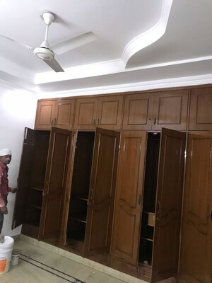 Furnished Amenities in 2 BHK Builder Floor at Lajpat Nagar I – for Rent