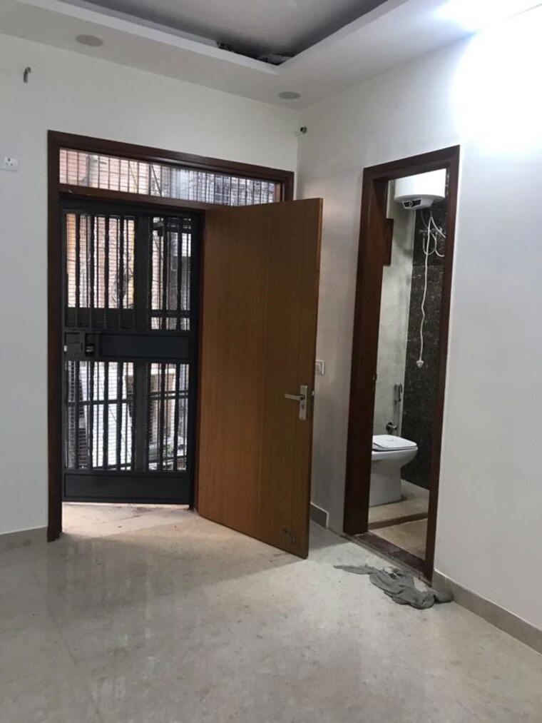 Room, lajpat nagar i 2 Bedroom 900 Sq.Ft. Builder Floor In Lajpat Nagar I Delhi 10222339