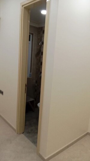 Building Lobby in 3 BHK Apartment at Marathon Monte South, Byculla West – for Rent