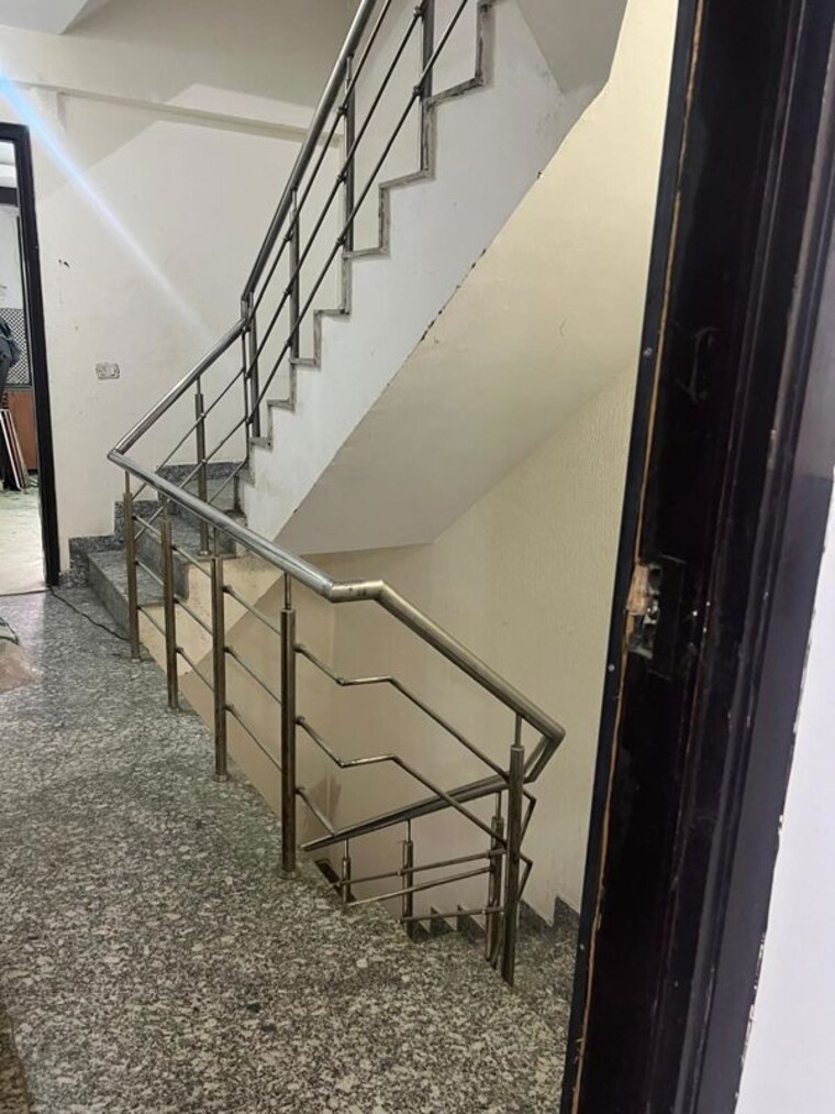 undefined, chattarpur 3 Bedroom 1000 Sq.Ft. Builder Floor In Chattarpur Delhi 10222355