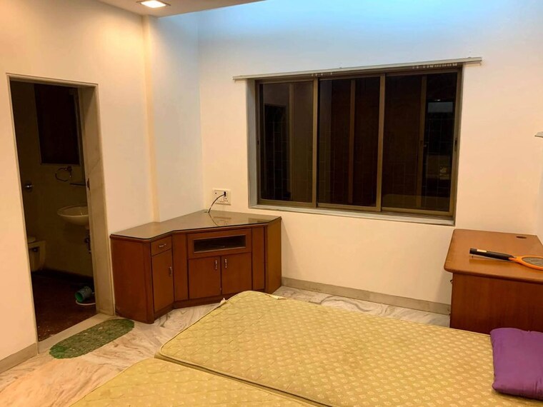 Bedroom, brindavan-chs 3 Bedroom 1800 Sq.Ft. Apartment In Andheri East Mumbai 10222385