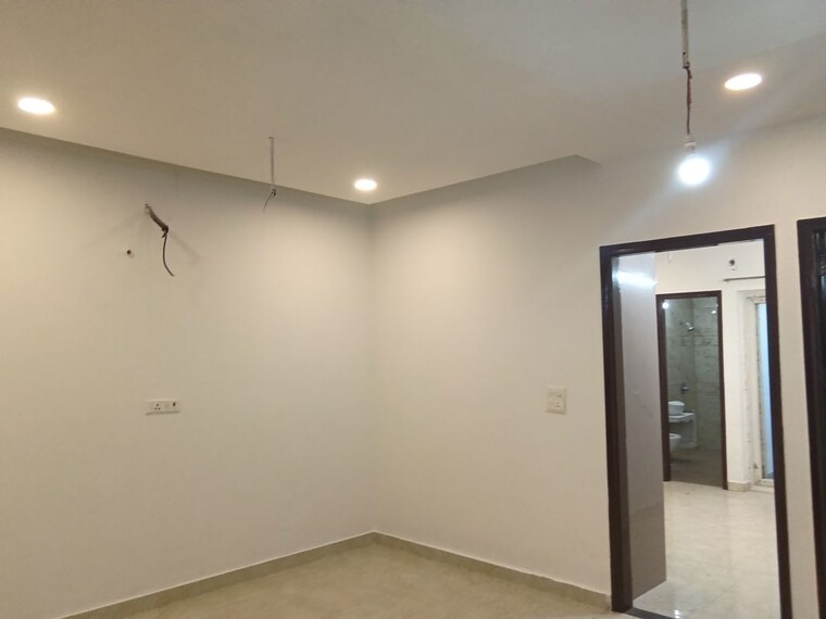 Room, dhakoli 3 Bedroom 128 Sq.Yd. Builder Floor In Dhakoli Zirakpur 10222418
