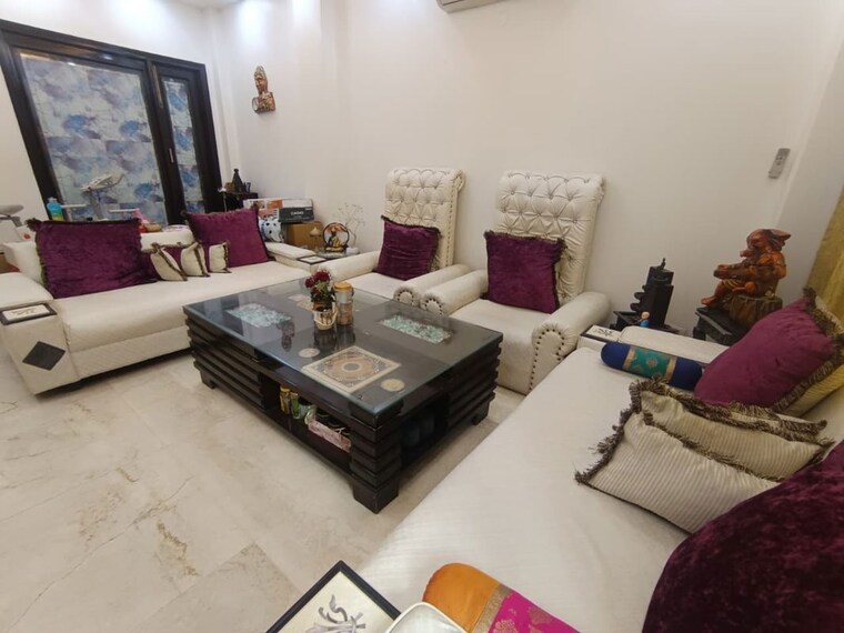 Team Area, shivalik colony 3 Bedroom 1800 Sq.Ft. Builder Floor In Shivalik Colony Delhi 10222423