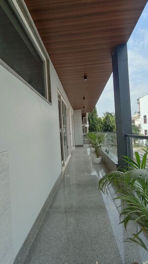 Balcony in 4 BHK Builder Floor at RWA Residential Society Sector 46, Sector 46 – for Sale