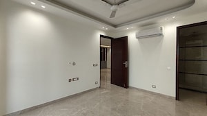 Room in 4 BHK Builder Floor at RWA Residential Society Sector 46, Sector 46 – for Sale