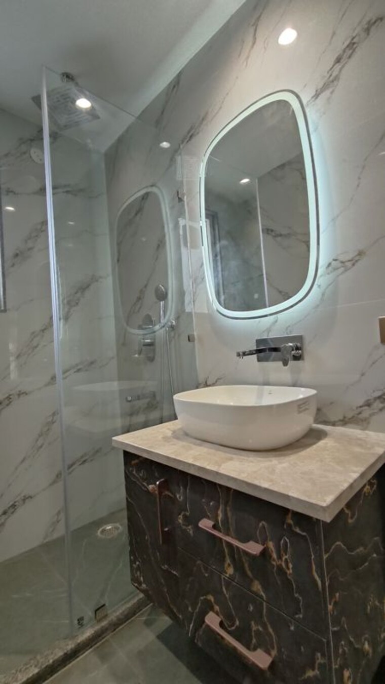Bathroom, rwa-residential-society-sector-46 4 Bedroom 3200 Sq.Ft. Builder Floor In Sector 46 Gurgaon 10222376