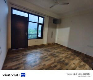 Bedroom in 2 BHK Apartment at Chattarpur – for Rent