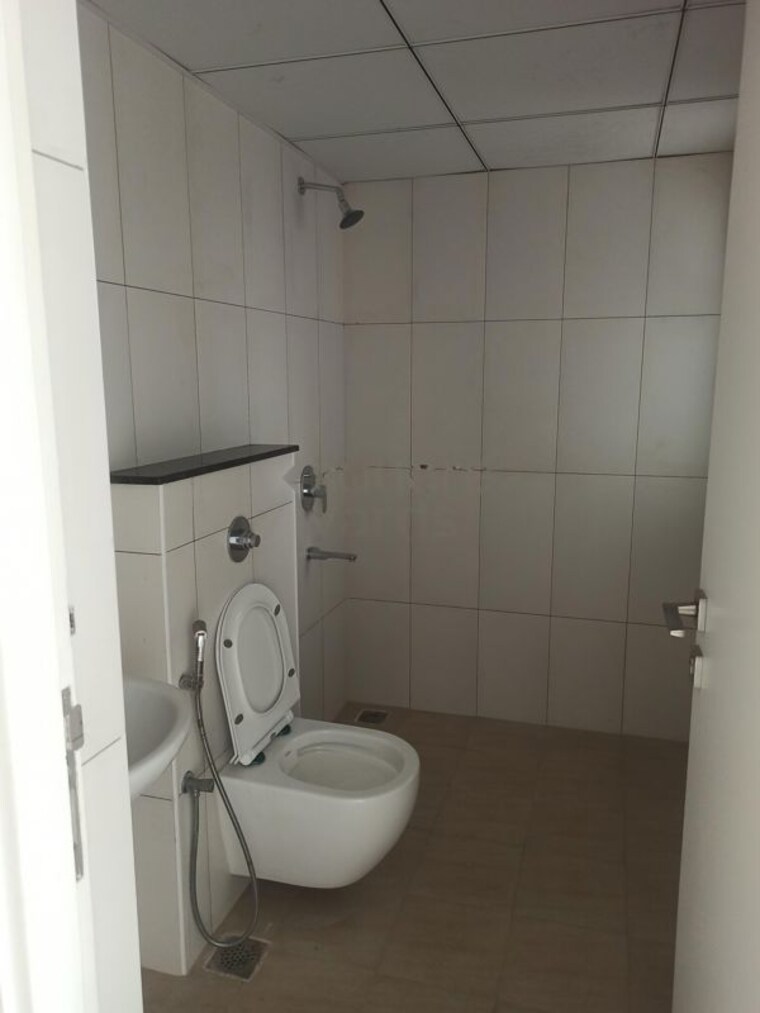 Bathroom, prestige-finsbury-park-hyde 2 Bedroom 999 Sq.Ft. Apartment In Bagaluru Bangalore 10222441