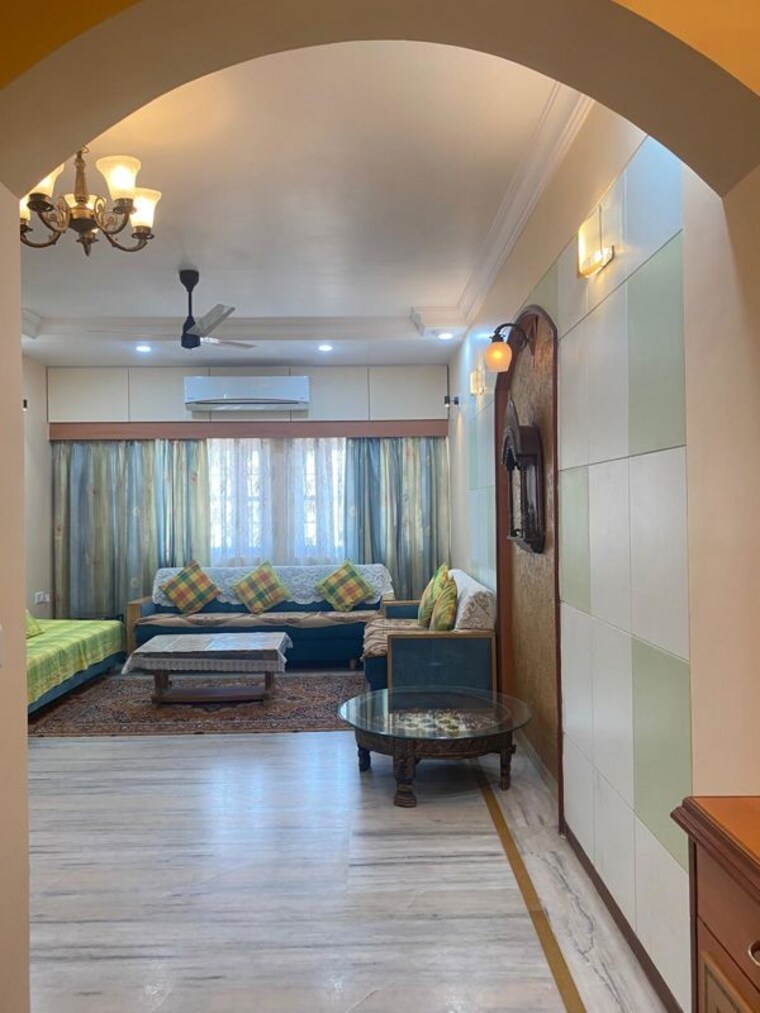 Living Room, satellite 3 Bedroom 2300 Sq.Ft. Penthouse In Satellite Ahmedabad 10201404