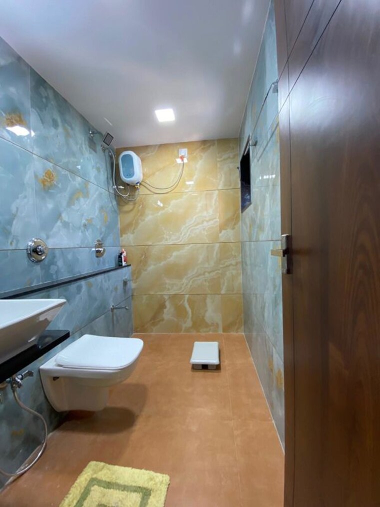 Bathroom, satellite 3 Bedroom 2300 Sq.Ft. Penthouse In Satellite Ahmedabad 10201404