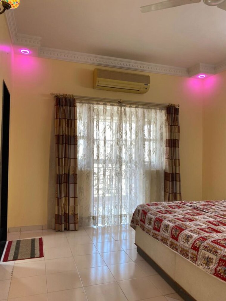 Bedroom, satellite 3 Bedroom 2300 Sq.Ft. Penthouse In Satellite Ahmedabad 10201404