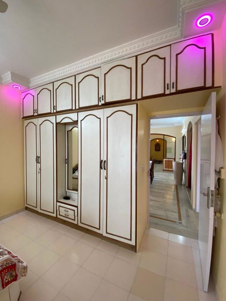 undefined, satellite 3 Bedroom 2300 Sq.Ft. Penthouse In Satellite Ahmedabad 10201404