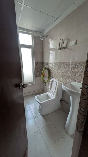 Bathroom in 2 BHK Apartment at Palm Marina Suites, Nh 24 – for Rent