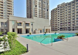 2 BHK Apartment For Sale in Indiabulls Centrum Park, Sector 103