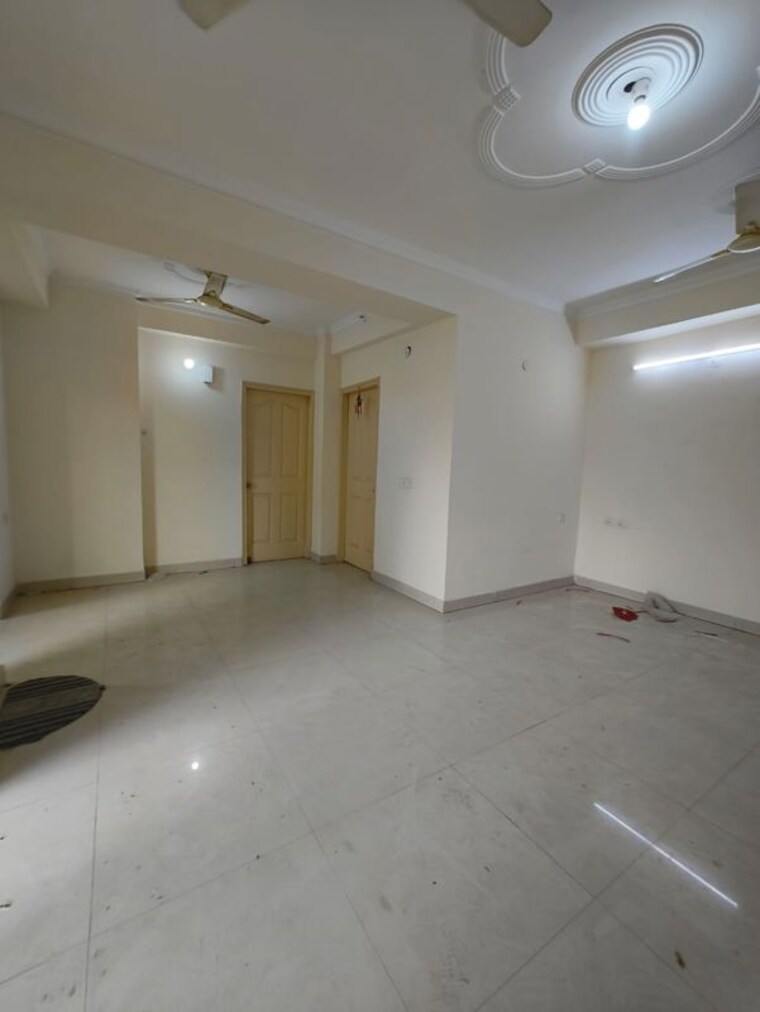 Common Area, aditya-mega-city 3.5 Bedroom 1895 Sq.Ft. Apartment In Vaibhav Khand Ghaziabad 10222447