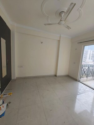 Room in 3.5 BHK Apartment at Aditya Mega City, Vaibhav Khand – for Rent