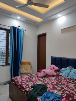 4 BHK + Pooja Room,Servant Room Builder Floor For Rent in Sector 21D