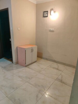 Room in 1 RK Apartment at Gera Landmark, Kalyani Nagar – for Rent