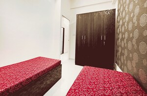 Bedroom in  Pg at Goregaon East – for Rent