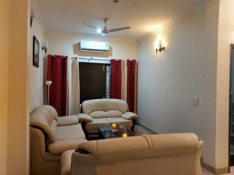 Living Room, atlantis-cghs 3 Bedroom 215 Sq.Ft. Builder Floor In Sector 47 Gurgaon 10222513