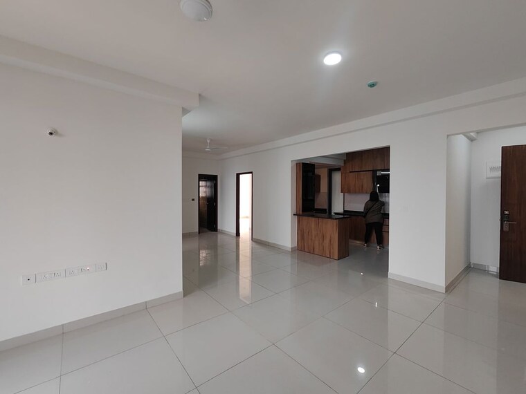 Living Room, nandi durg road 3 Bedroom 2500 Sq.Ft. Apartment In Nandi Durg Road Bangalore 10222544