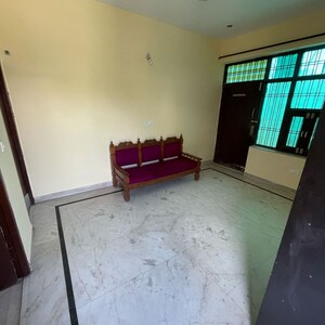 1 BHK Independent House For Rent in Sector 21d