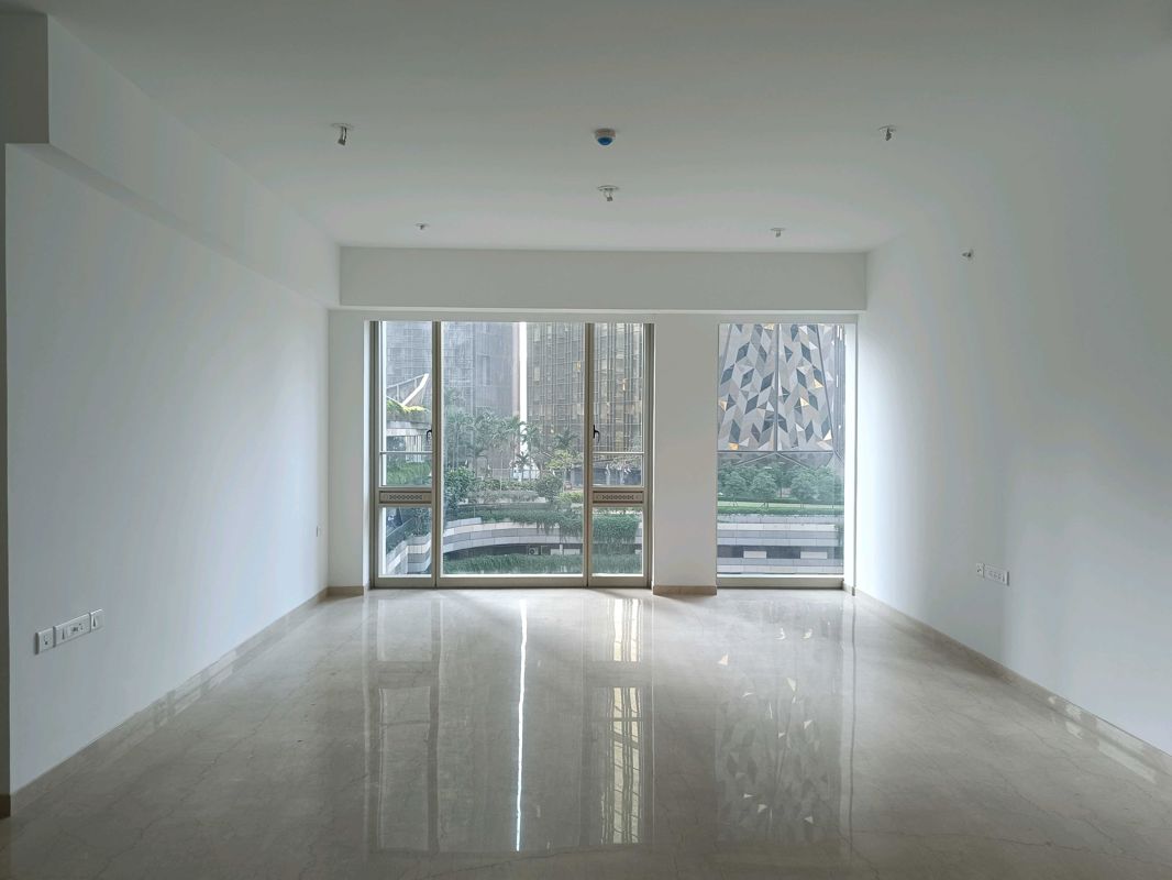 4 BHK + Pooja Room,Servant Room,Store Room Apartment For Rent in Lodha Marquise