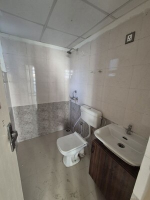Bathroom in 3 BHK Apartment at ROF Aalayas, Sector 102 – for Rent