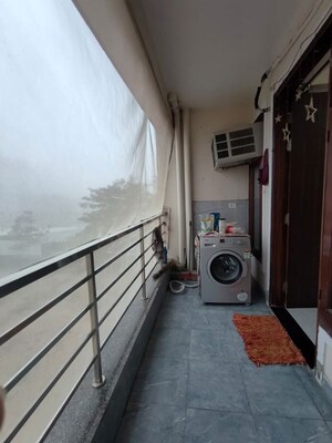 Building Lobby in 3 BHK Builder Floor at Sector 15 – for Rent