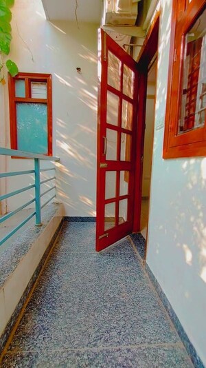 Staircase in 1 RK Builder Floor at Kohli One Malibu Town Plot, Sector 47 – for Rent