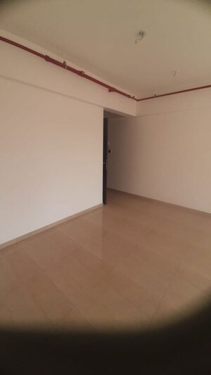 Room in 2 BHK Apartment at Mahindra Alcove, Chandivali – for Rent