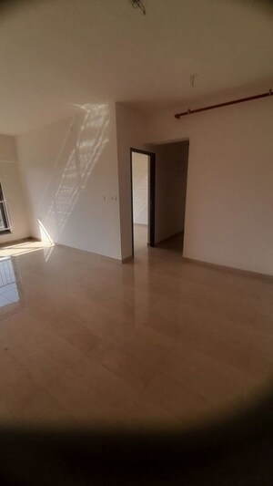 Room in 2 BHK Apartment at Mahindra Alcove, Chandivali – for Rent