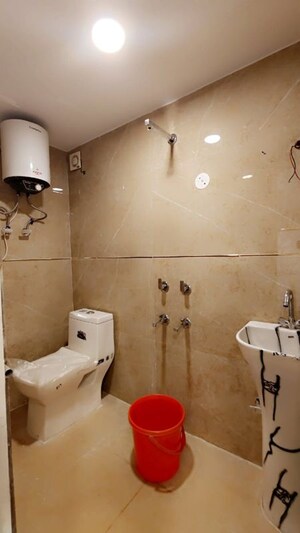 Bathroom in 1 RK Builder Floor at Lajpat Nagar 4 – for Rent