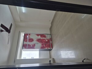 Furnished Amenities in 2.5 BHK Apartment at Aditya Celebrity Homes, Sector 76 – for Rent