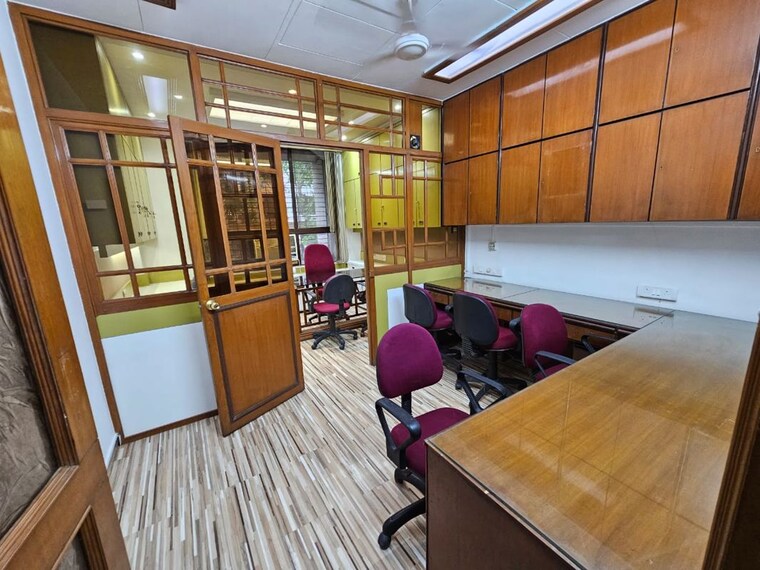 Team Area, ghatkopar west Commercial Office Space 500 Sq.Ft. In Ghatkopar West Mumbai 10222724
