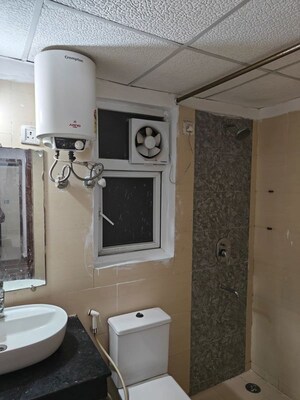 Bathroom in 3 BHK Apartment at Amrapali Sapphire, Sector 45 – for Rent