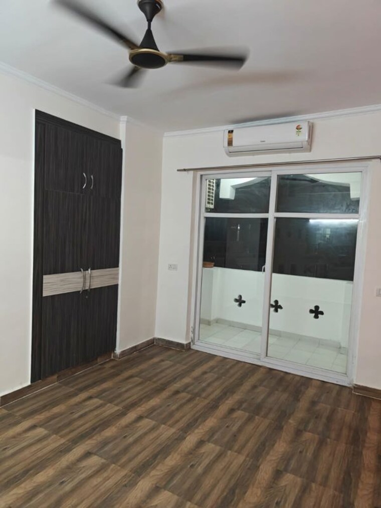 Room, amrapali-sapphire 3 Bedroom 1390 Sq.Ft. Apartment In Sector 45 Noida 10222750