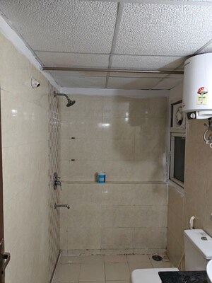 Bathroom in 3 BHK Apartment at Amrapali Sapphire, Sector 45 – for Rent