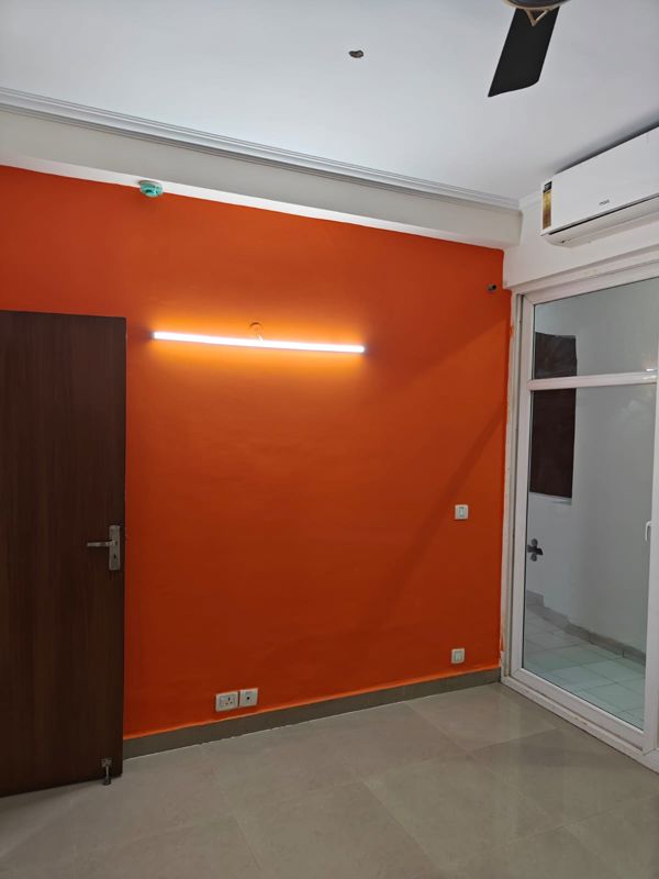 3 BHK + Extra Room Apartment For Rent in Amrapali Sapphire