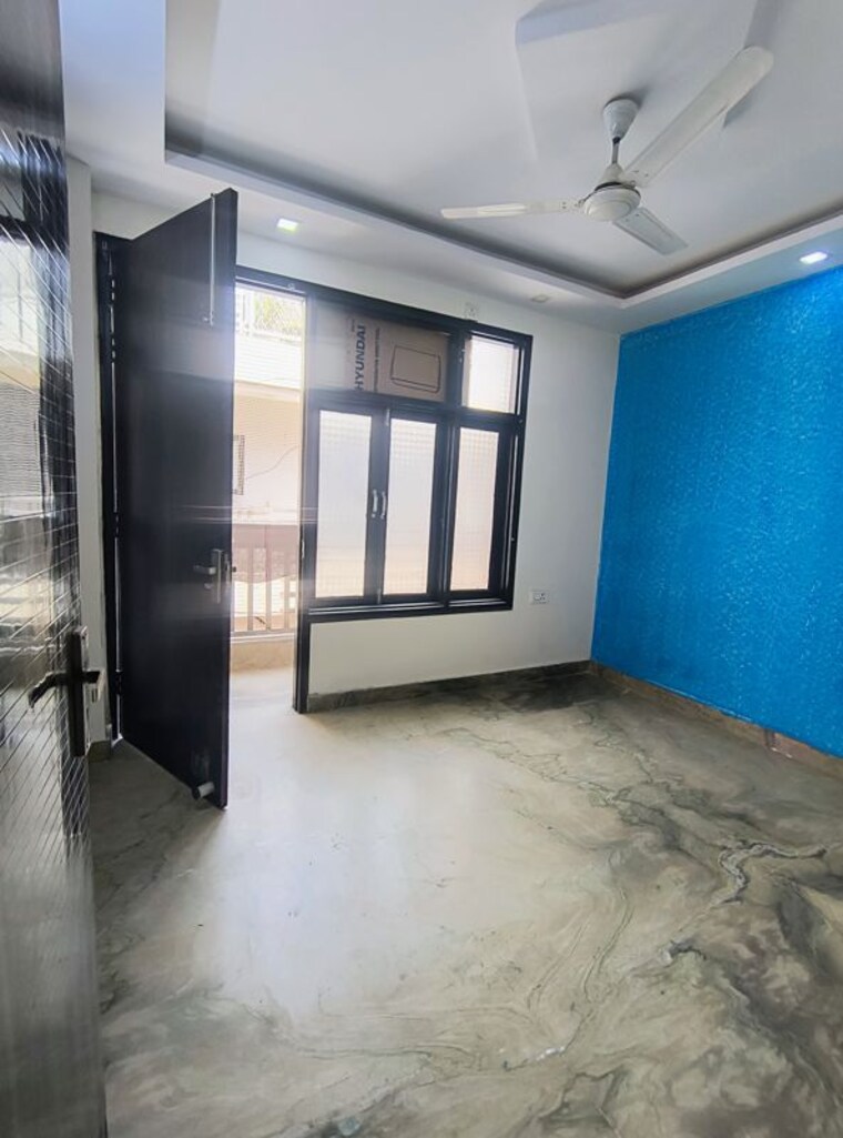 Room, govindpuri 3 Bedroom 900 Sq.Ft. Builder Floor In Govindpuri Delhi 10222814