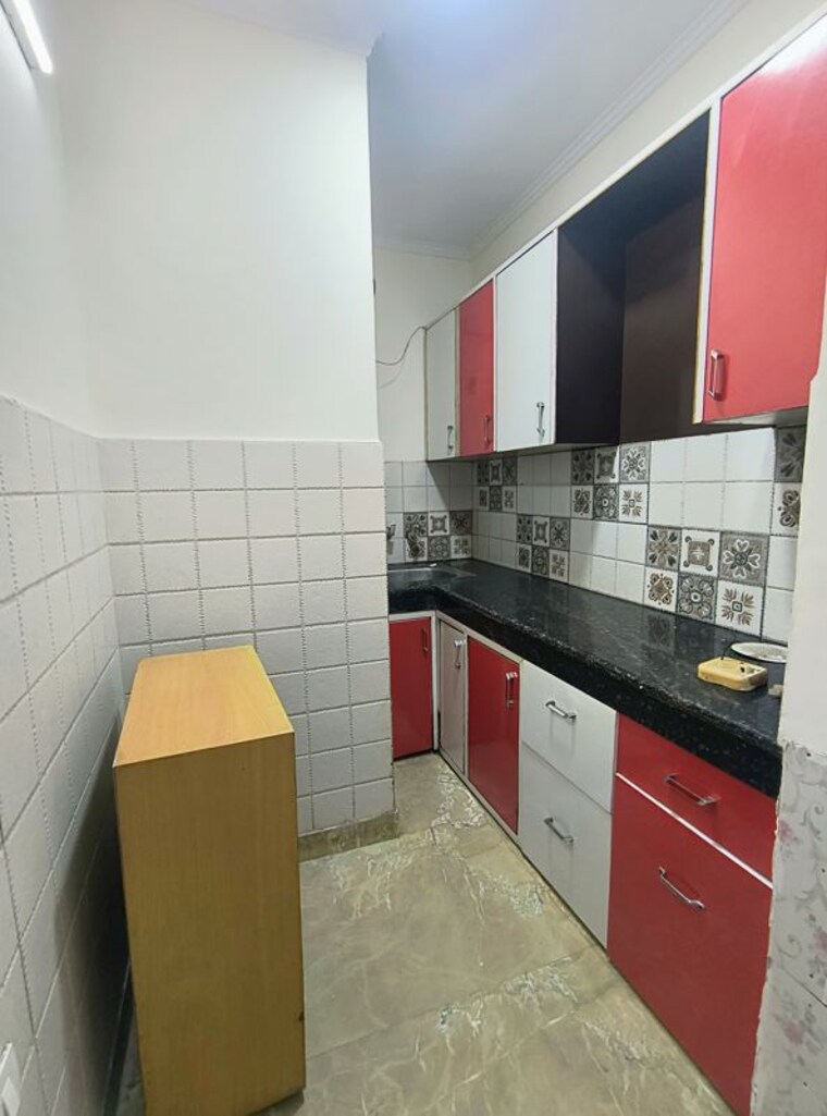 Kitchen, govindpuri 3 Bedroom 900 Sq.Ft. Builder Floor In Govindpuri Delhi 10222814