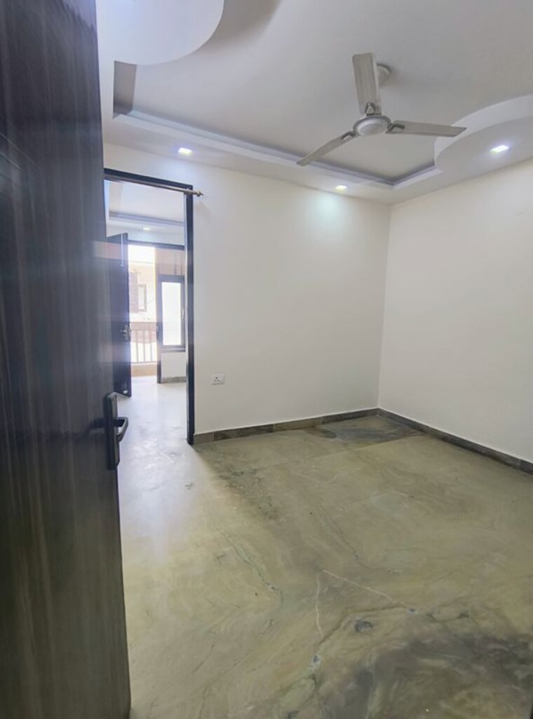 Room, govindpuri 3 Bedroom 900 Sq.Ft. Builder Floor In Govindpuri Delhi 10222814